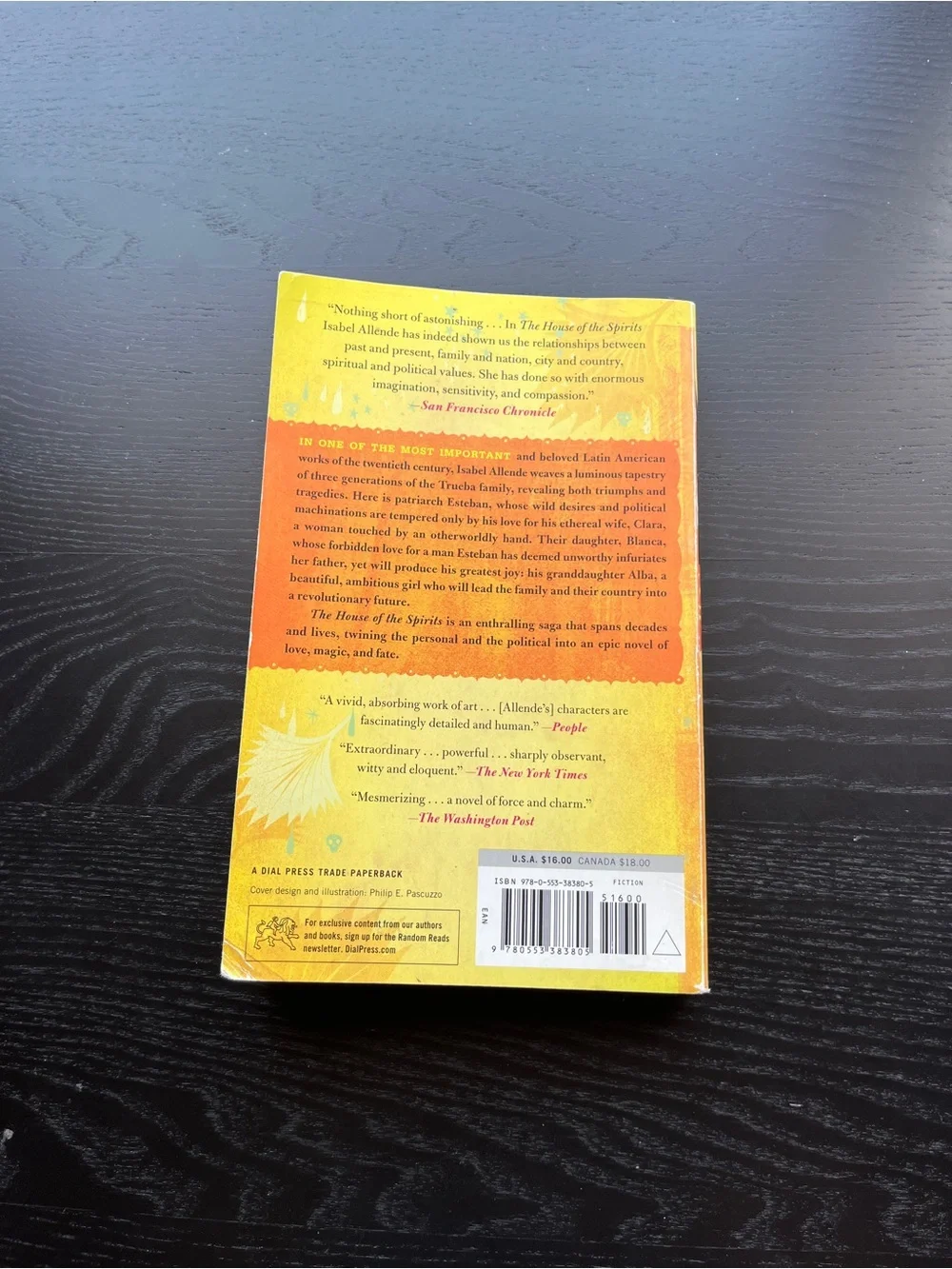 Isabel Allende The House of the Spirits Dial Press Paperback Book Fiction 📖